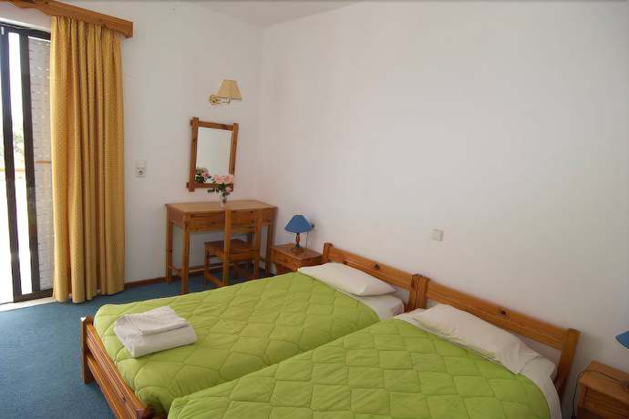 Imagen de la habitación del Hotel Ionikos. Foto 9