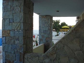 Imagen de la piscina del Hotel Ionio Star. Foto 15