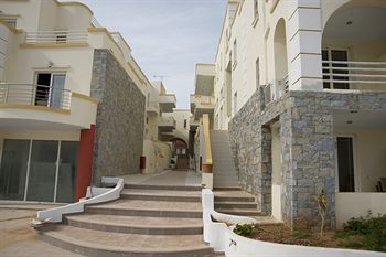 Imagen de los exteriores del Hotel Ionio Star. Foto 12