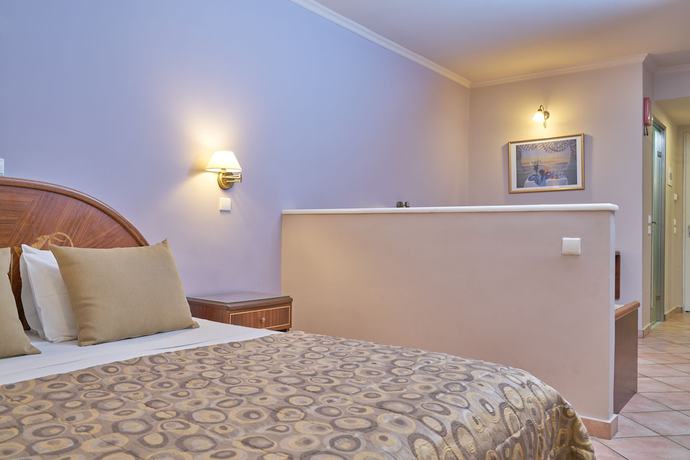 Imagen de la habitación del Hotel Ionion Blue. Foto 11