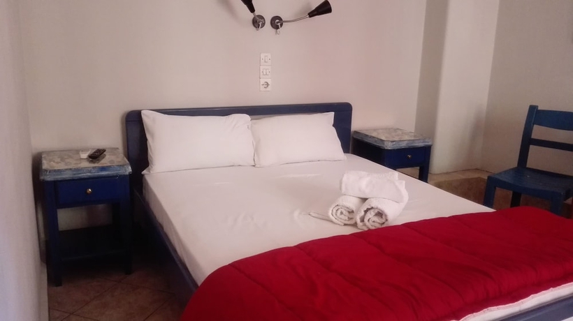 Imagen de la habitación del Hotel Ionion. Foto 7