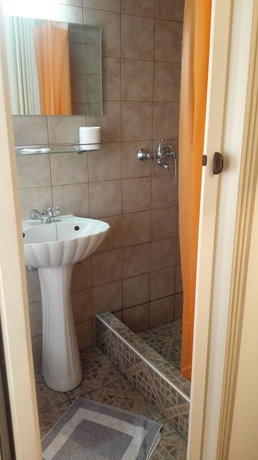 Imagen de la habitación del Hotel Ionion, Pireo. Foto 11