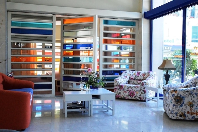 Imagen del bar/restaurante del Hotel Ionion Star. Foto 2