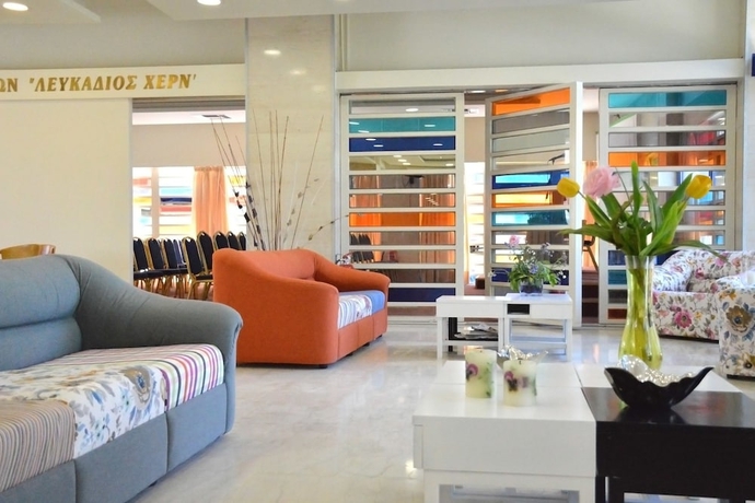 Imagen del bar/restaurante del Hotel Ionion Star. Foto 3