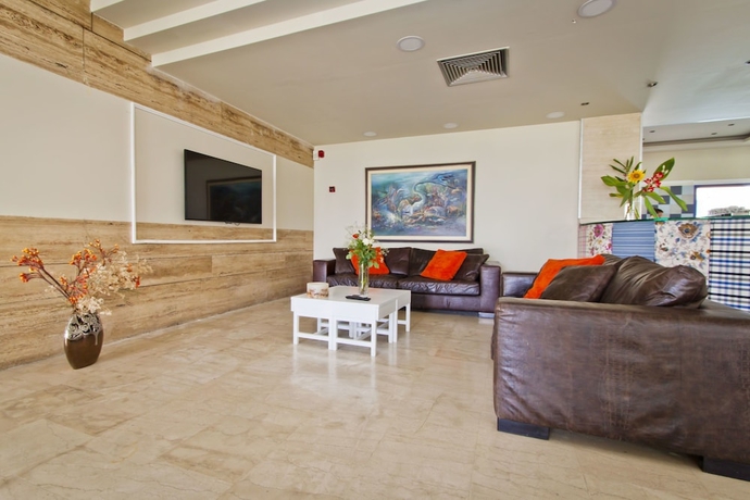 Imagen del bar/restaurante del Hotel Ionion Star. Foto 4