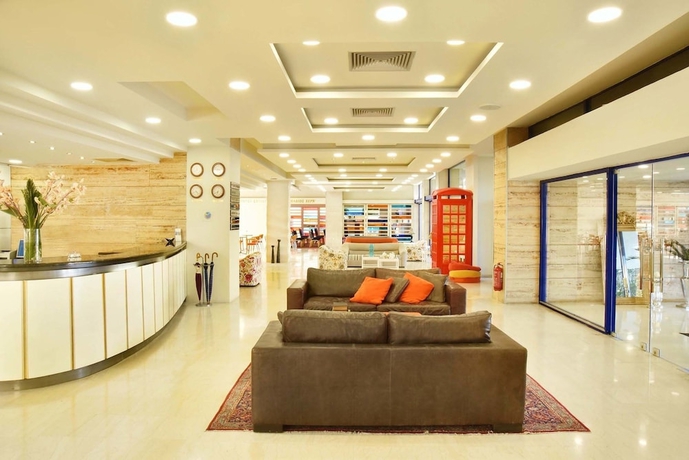 Imagen del bar/restaurante del Hotel Ionion Star. Foto 6