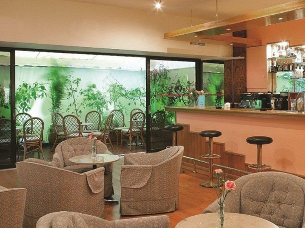 Imagen general del Hotel Ionis. Foto 3
