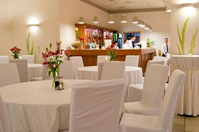 Imagen del bar/restaurante del Hotel Ior. Foto 5