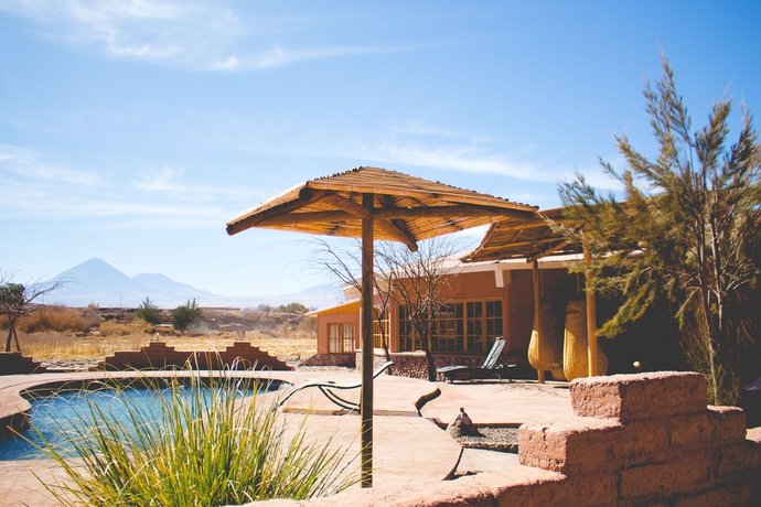 Imagen de la piscina del Hotel Iorana Tolache. Foto 6