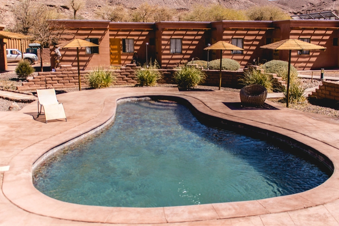 Imagen de la piscina del Hotel Iorana Tolache. Foto 11