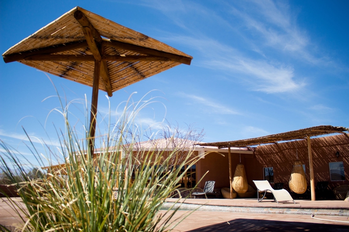 Imagen de los exteriores del Hotel Iorana Tolache. Foto 3