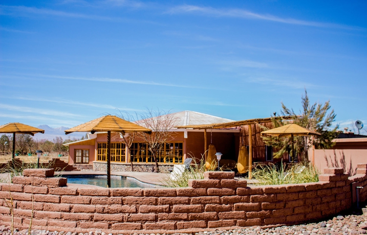 Imagen de la piscina del Hotel Iorana Tolache. Foto 12