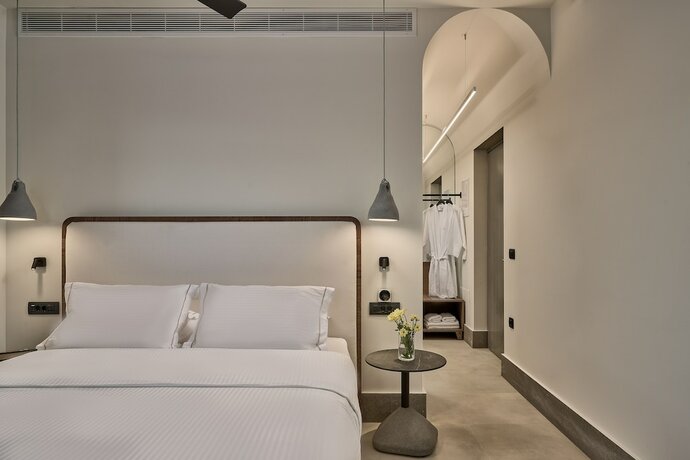 Imagen de la habitación del Hotel Ios Grand Pool Suites. Foto 13
