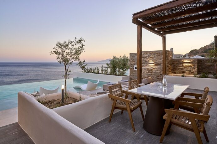 Imagen de la habitación del Hotel Ios Grand Pool Suites. Foto 16