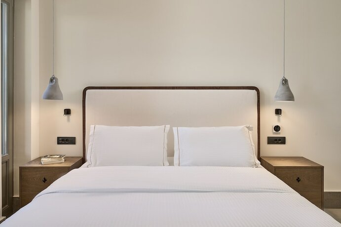 Imagen de la habitación del Hotel Ios Grand Pool Suites. Foto 19