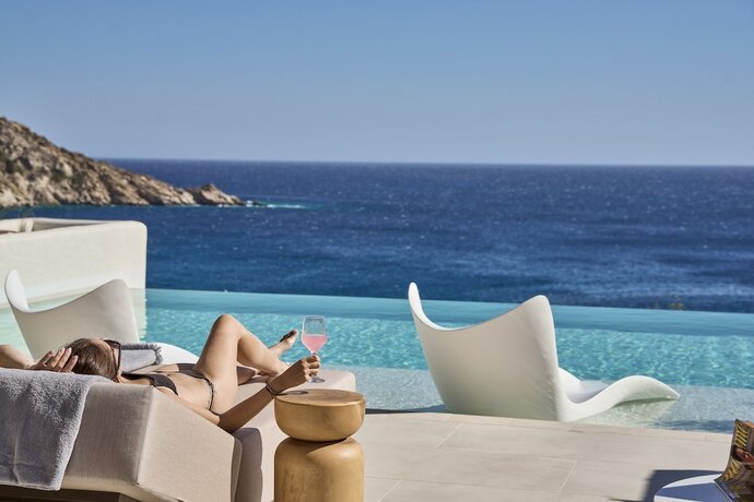 Imagen de la habitación del Hotel Ios Grand Pool Suites. Foto 20