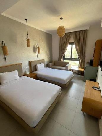 Imagen general del Hotel Ios & Village. Foto 13