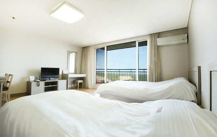 Imagen de la habitación del Hotel Ipark Condominium. Foto 26