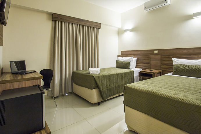 Imagen de los interiores del Hotel Ip&ecirc; Center. Foto 15