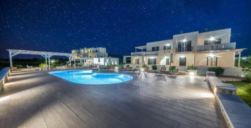 Imagen general del Hotel Iphimedeia Luxury & Suites. Foto 2