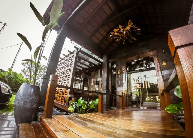 Imagen de los exteriores del Hotel Ipoh Bali. Foto 15