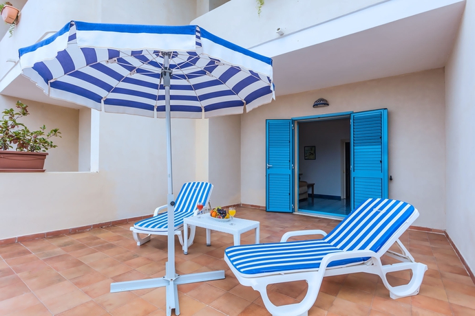 Imagen de los exteriores del Hotel Ipomea Club. Foto 12