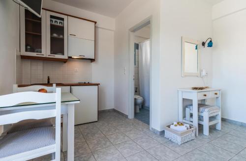 Imagen de la habitación del Hotel Ippocampos Studios. Foto 5