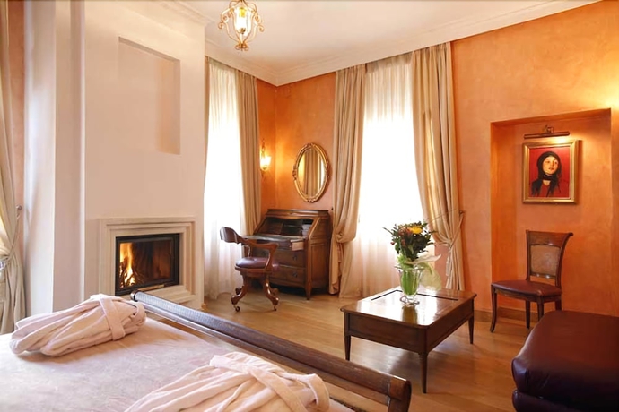 Imagen de la habitación del Hotel Ippoliti. Foto 6