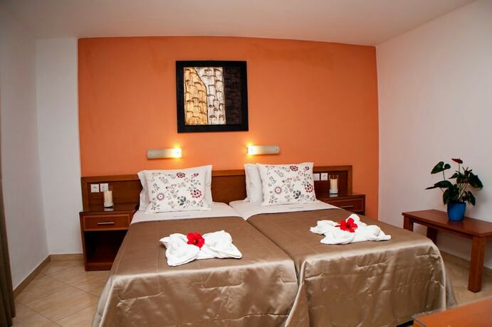 Imagen de la habitación del Hotel Ippoliti Village. Foto 12