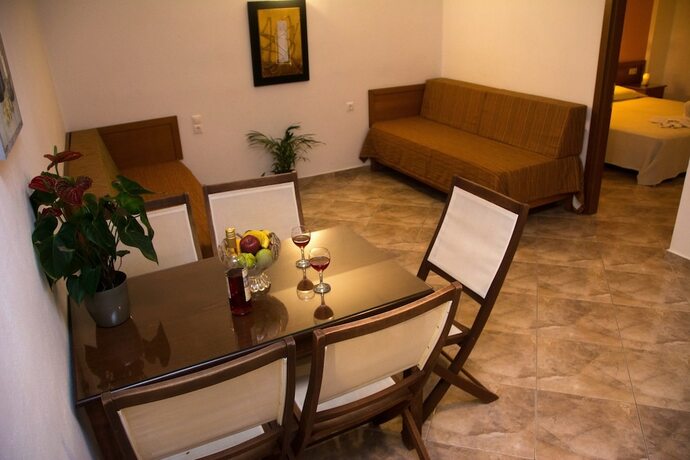 Imagen de la habitación del Hotel Ippoliti Village. Foto 13
