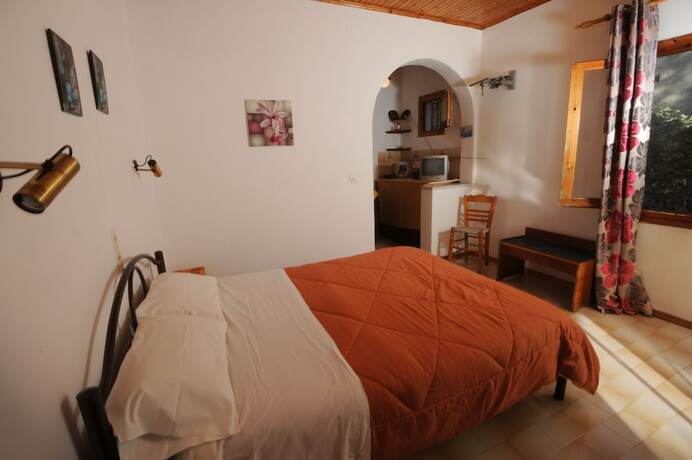 Imagen de la habitación del Hotel Ipsia Apartments. Foto 17