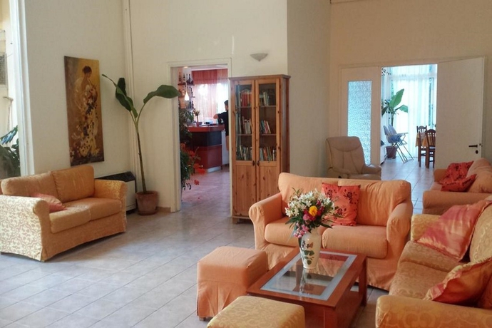 Imagen general del Hotel Ipsos Beach. Foto 8