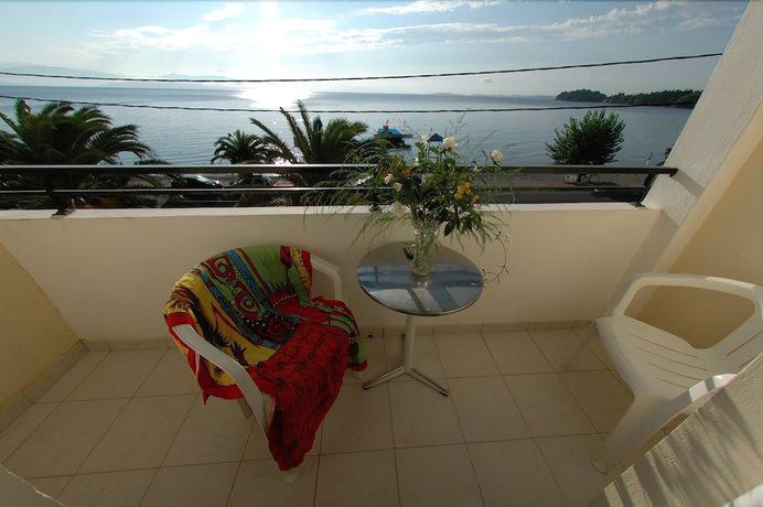 Imagen de los exteriores del Hotel Ipsos Di Mare. Foto 14