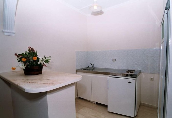 Imagen general del Hotel Ipsos Holidays. Foto 12