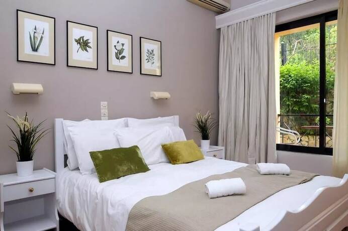 Imagen general del Hotel Ipsos Holidays. Foto 16