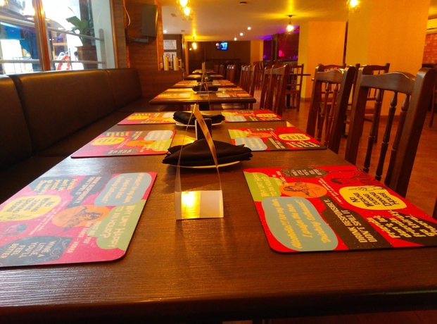 Imagen del bar/restaurante del Hotel Ira By Orchid Mumbai T-2 International Airport. Foto 4