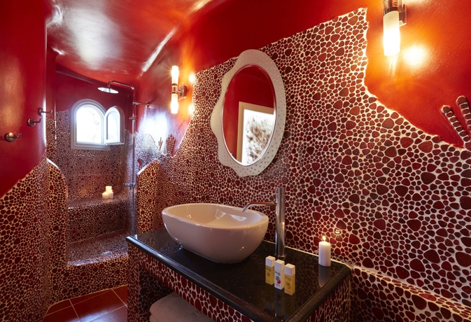 Imagen de la habitación del Hotel Ira and Spa. Foto 8