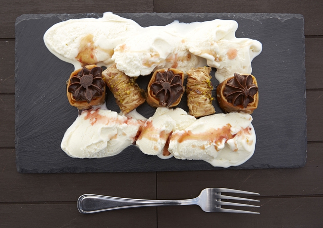 Imagen del bar/restaurante del Hotel Ira and Spa. Foto 5