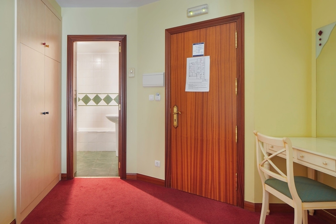 Imagen de la habitación del Hotel Iraipe Ongi. Foto 5