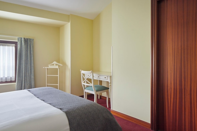 Imagen de la habitación del Hotel Iraipe Ongi. Foto 11