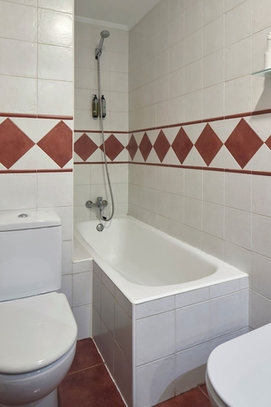 Imagen de la habitación del Hotel Iraipe Ongi. Foto 14