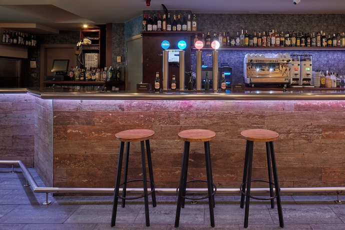Imagen del bar/restaurante del Hotel Iraipe Ongi. Foto 4