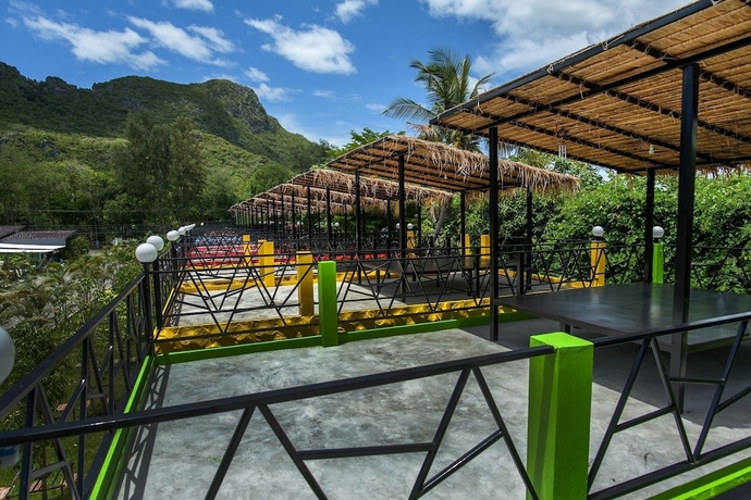 Imagen de la habitación del Hotel Irak Resort. Foto 13