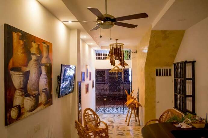 Imagen general del Hotel Iraka Zenu. Foto 8