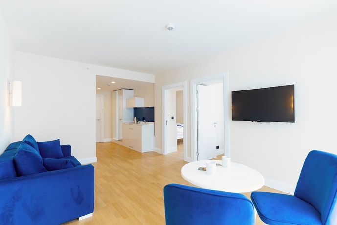 Imagen de la habitación del Hotel Irakli GC. Foto 7