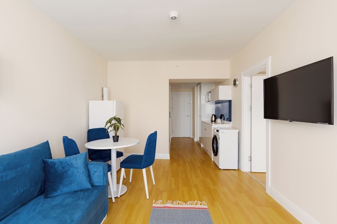 Imagen de la habitación del Hotel Irakli GC. Foto 15