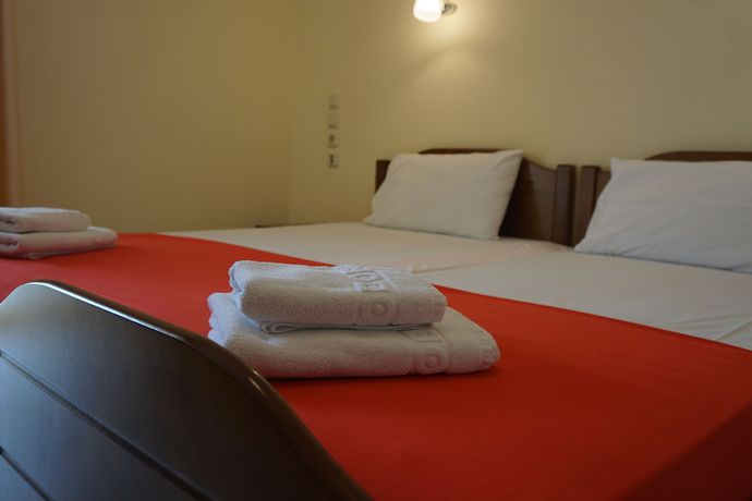 Imagen de la habitación del Hotel Iraklis. Foto 5