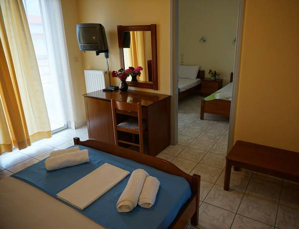 Imagen de la habitación del Hotel Iraklis. Foto 9