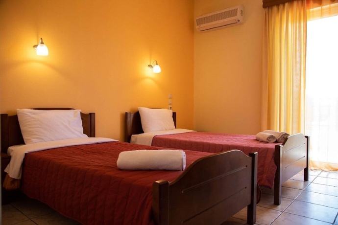 Imagen de la habitación del Hotel Iraklis. Foto 13