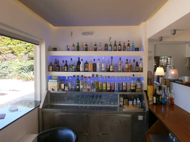 Imagen del bar/restaurante del Hotel Iraklis Studios and Apartments. Foto 1